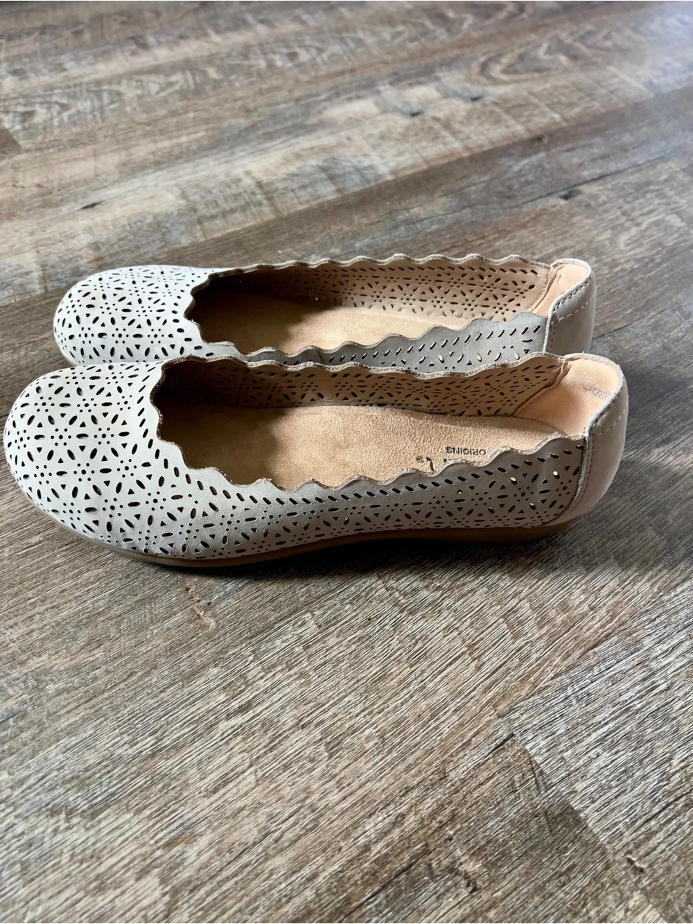 Earth Bria Round Toe Ballet Flats Casual Slip-On Shoes- Size 10 WIDE